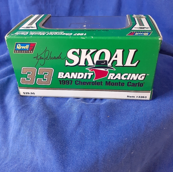 NIB Revell Nascar #33 Ken Schrader 1997 Skoal Bandit Racing Chev $12.50 🇨🇦SHIP - Picture 6 of 15